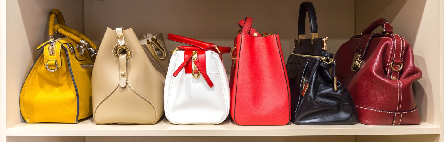 Adiós dolores de cabeza: Cómo organizar tus carteras y bolsos