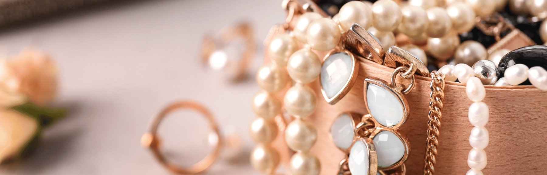 Cómo organizar joyas y accesorios