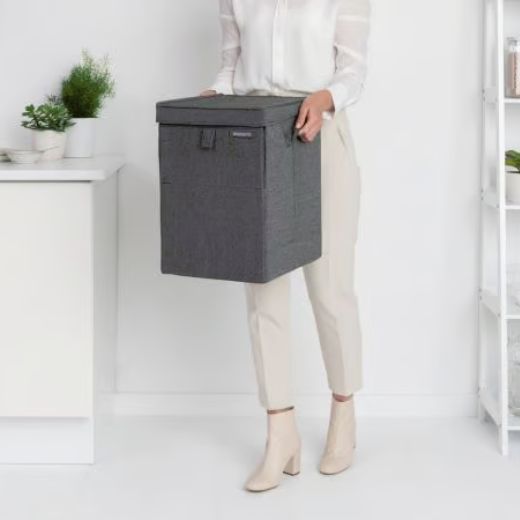 Caja Apilable para Ropa 35 Litros Negro Brabantia®