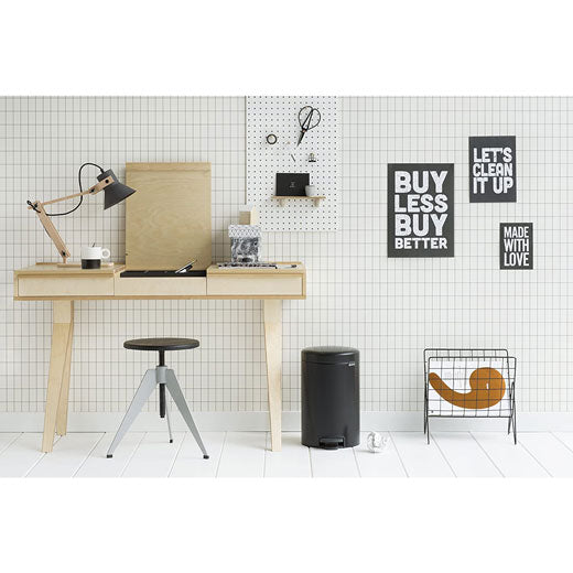 Basurero Pedal NewIcon 12 Litros Negro Mate Brabantia®